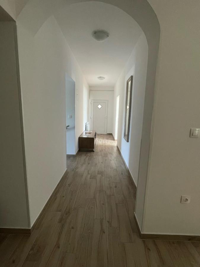 Apartman Varea Ližnjan Exteriör bild
