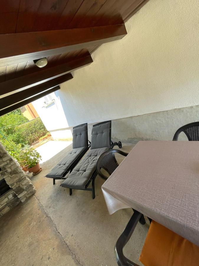 Apartman Varea Ližnjan Exteriör bild