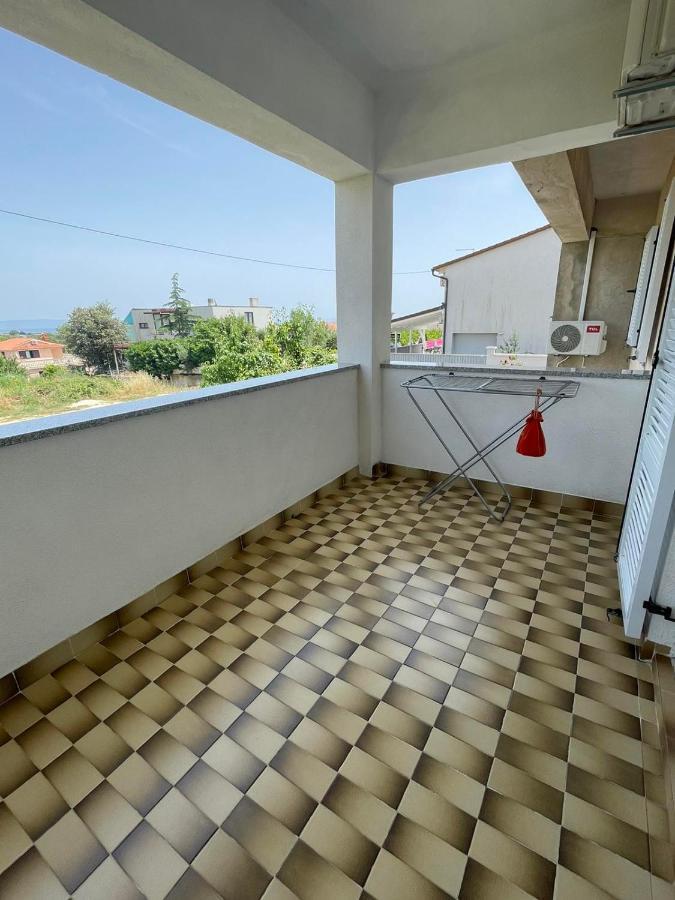 Apartman Varea Ližnjan Exteriör bild
